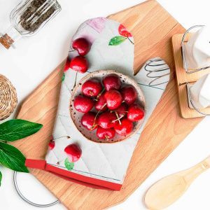 Рукавица 26*18 стеганная "Вишневое настроение"